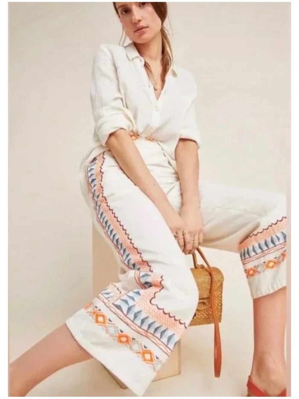 Anthropologie Women’s Sz 4 White Embroidered Pants High Rise Wide Leg Crop
